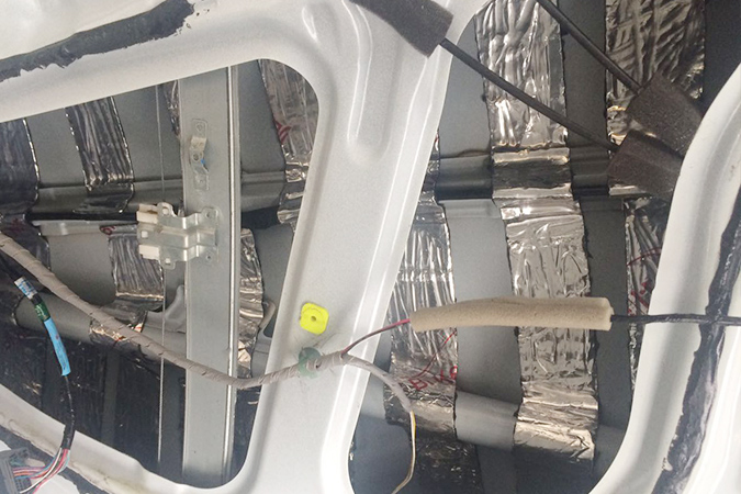 音响改装势在必行 车改坊汽车影音连锁本田歌诗