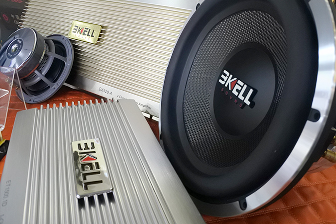 谁都阻挡不了 车改坊汽车影音连锁丰田凯美瑞改