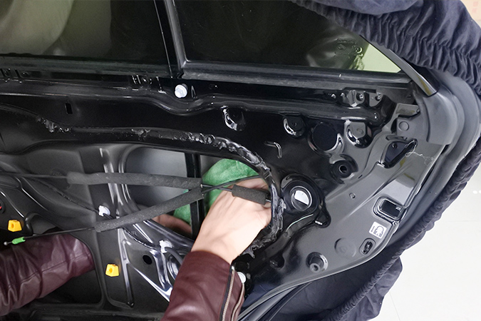 谁都阻挡不了 车改坊汽车影音连锁丰田凯美瑞改