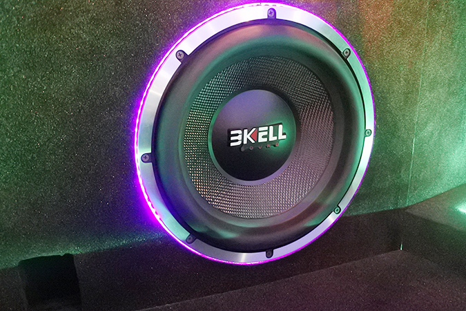 谁都阻挡不了 车改坊汽车影音连锁丰田凯美瑞改