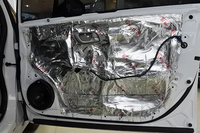 中西合璧造佳音 车改坊汽车影音连锁本田思域改