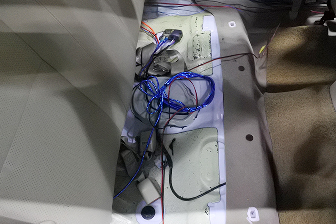 醉了醉了 车改坊汽车影音连锁比亚迪F3改装意大