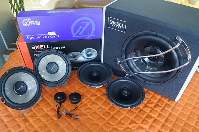 简直爽爆了 车改坊汽车影音连锁宝骏730改装TEC和