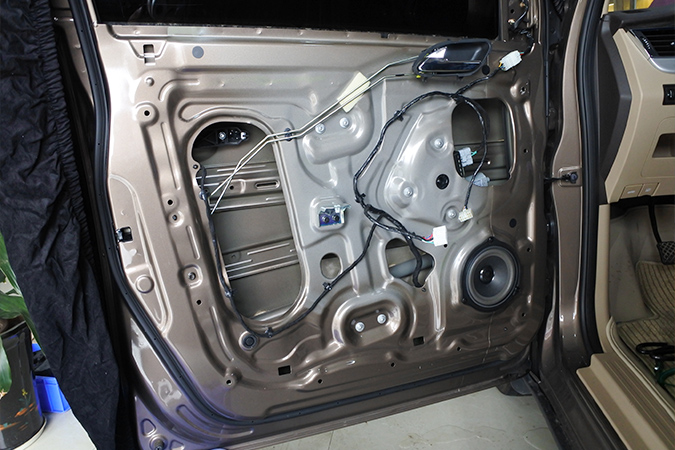 简直爽爆了 车改坊汽车影音连锁宝骏730改装TEC和