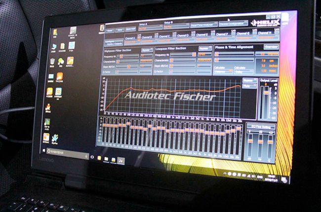 汽车音响我做主 武汉歌德大众途锐改装ETON和AR