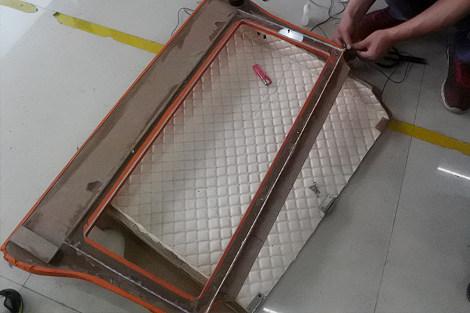 打造三分频音响系统 车改坊汽车影音连锁宝马