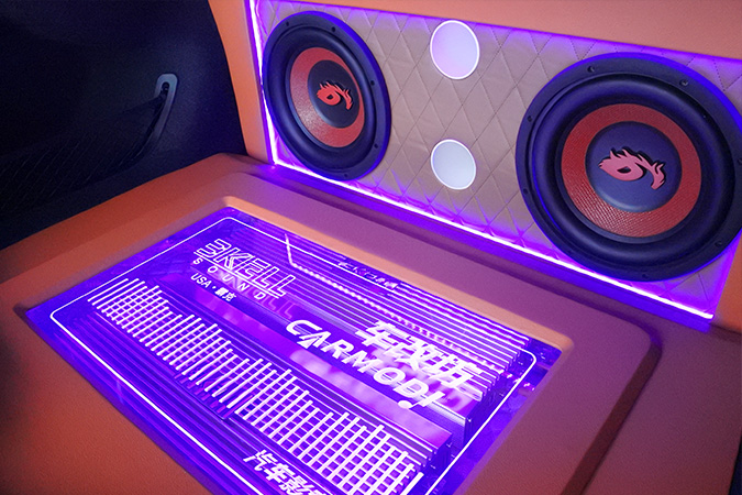 打造三分频音响系统 车改坊汽车影音连锁宝马