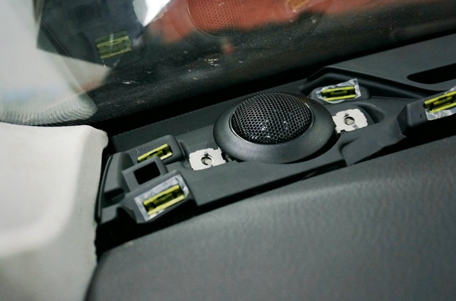 缔造传奇 广州帝锐大众帕萨特改装Hybrid Audio、霸