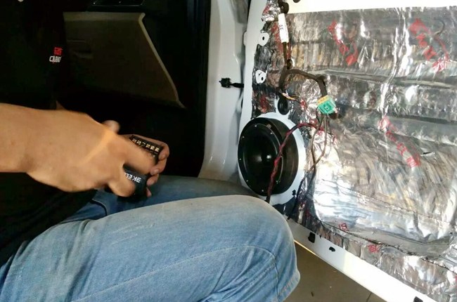 汽车音响我就是王 车改坊汽车影音连锁丰田凯美