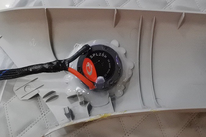 配置很生猛 车改坊汽车影音连锁雪佛兰迈锐宝改