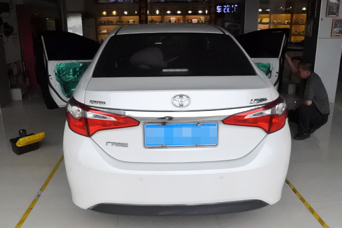 音乐层次感出来了 车改坊汽车影音连锁丰田雷凌