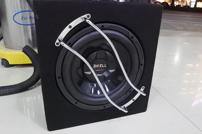 没低音炮怎么会有激情？车改坊汽车影音连锁丰