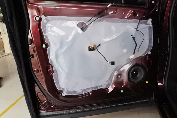 家喻户晓 车改坊汽车影音连锁宝骏560改装美国霸