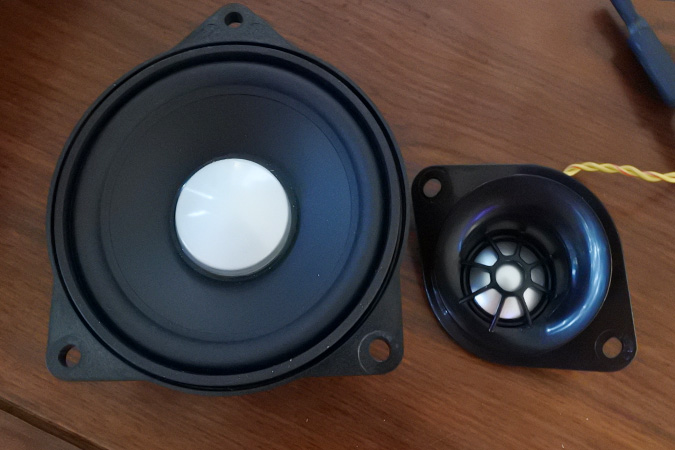 哈曼卡顿又下岗了 车改坊汽车影音连锁宝马5系无