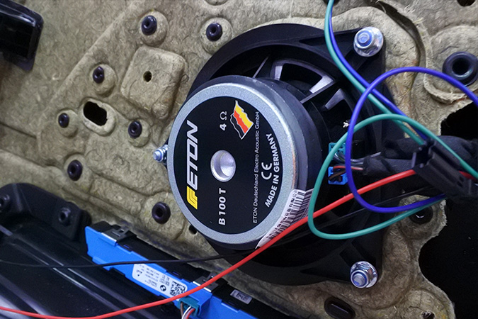 哈曼卡顿又下岗了 车改坊汽车影音连锁宝马5系无