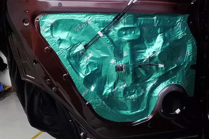 家喻户晓 车改坊汽车影音连锁宝骏560改装美国霸