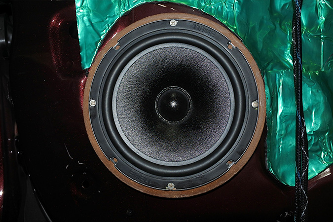 家喻户晓 车改坊汽车影音连锁宝骏560改装美国霸