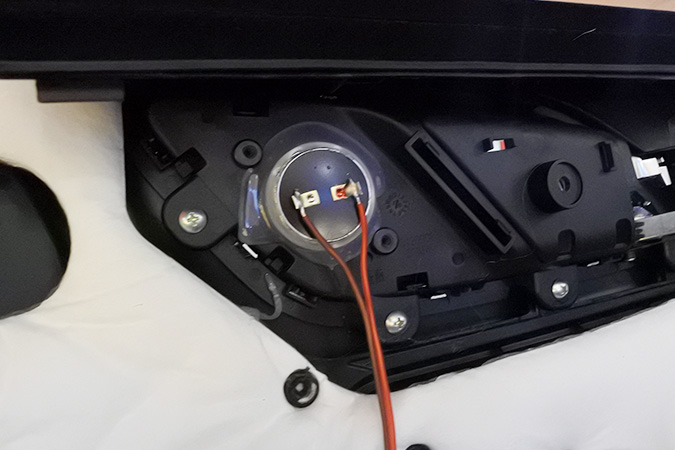 家喻户晓 车改坊汽车影音连锁宝骏560改装美国霸