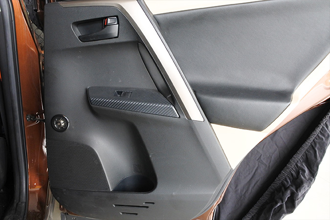 优胜劣汰 车改坊汽车影音连锁丰田RAV4改装德国