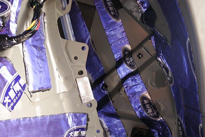 告别敞篷车 车改坊汽车影音连锁本田XRV改装ETO