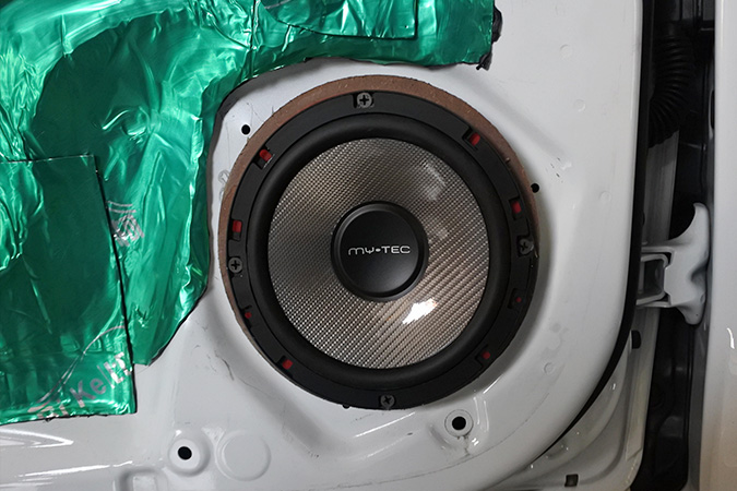 经典小炸机组合 车改坊汽车影音连锁起亚K2改装