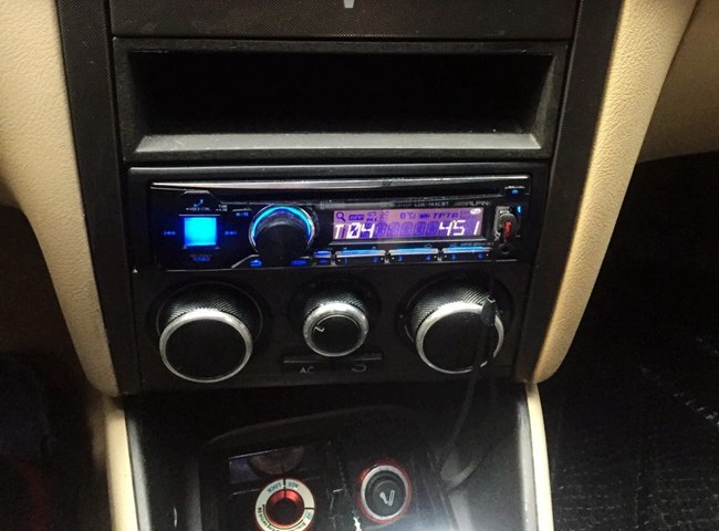 猛很重要 车改坊汽车影音连锁大众高尔夫4改装