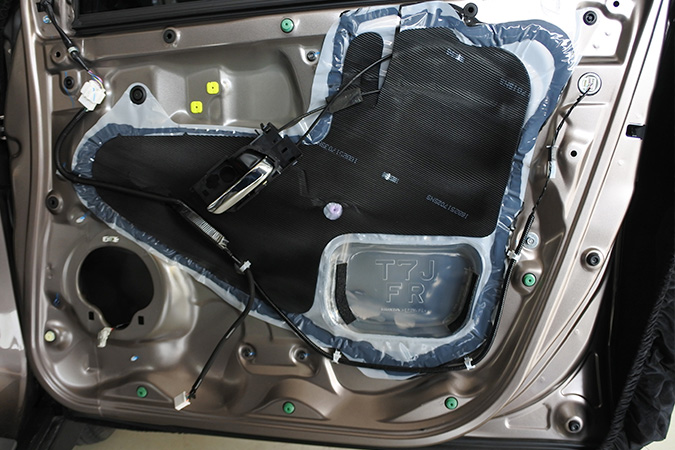 告别敞篷车 车改坊汽车影音连锁本田XRV改装ETO