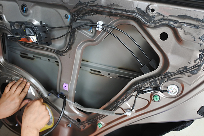 告别敞篷车 车改坊汽车影音连锁本田XRV改装ETO