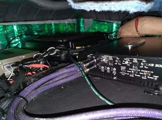 悦味不够？ 车改坊汽车影音连锁本田艾力绅改装