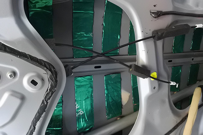 超值的音响系统 车改坊汽车影音连锁本田锋范改