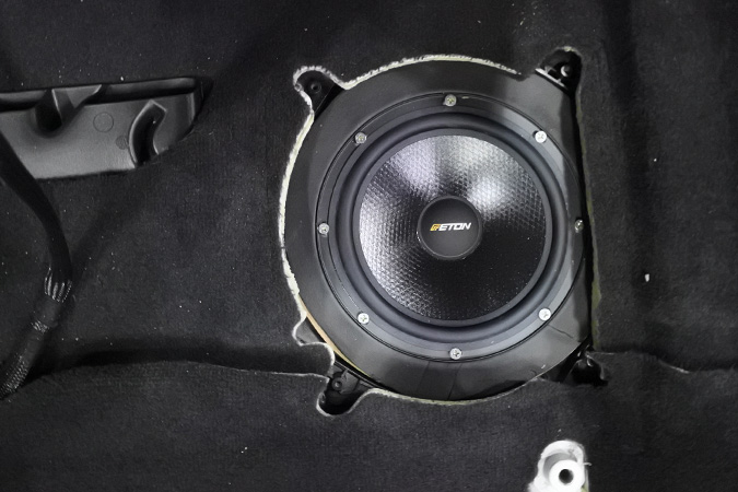 很柔很有诗意 车改坊汽车影音连锁宝马3系改装