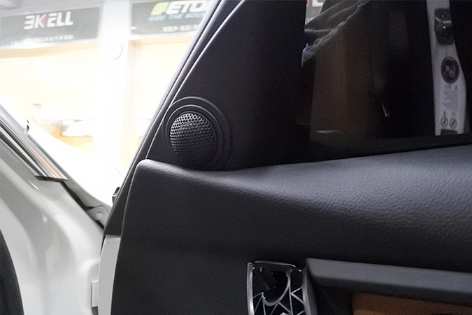 很柔很有诗意 车改坊汽车影音连锁宝马3系改装