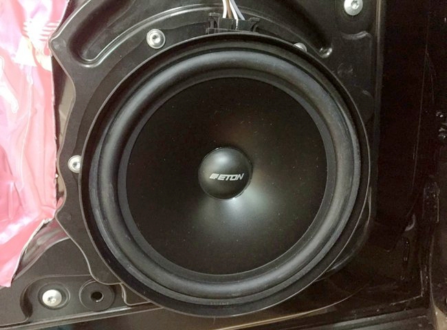 越淳越美 车改坊汽车影音连锁大众途锐改装德国