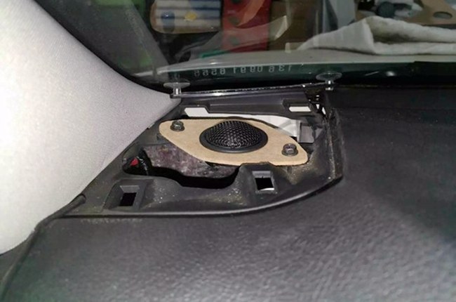 用音乐来表达 车改坊汽车影音连锁丰田锐志改装