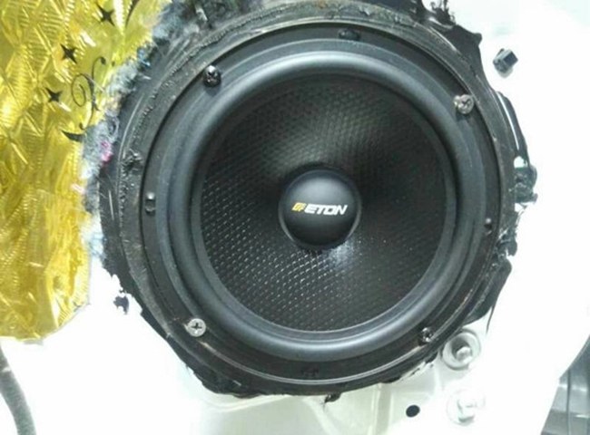 用音乐来表达 车改坊汽车影音连锁丰田锐志改装