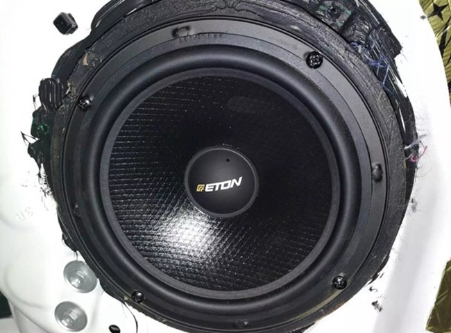 用音乐来表达 车改坊汽车影音连锁丰田锐志改装