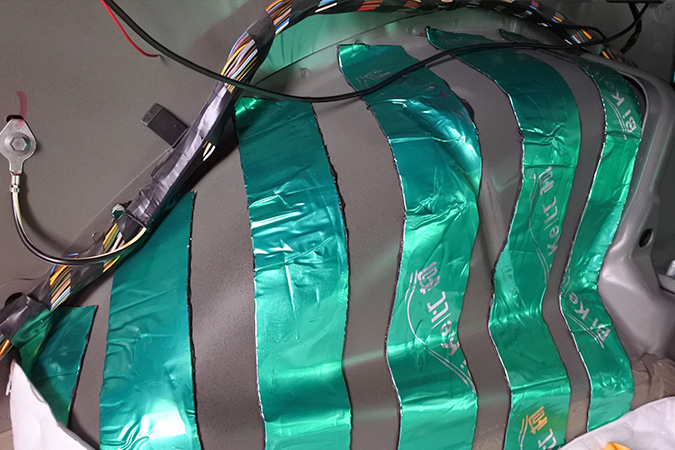 改装之旅 车改坊汽车影音连锁福特蒙迪欧改装