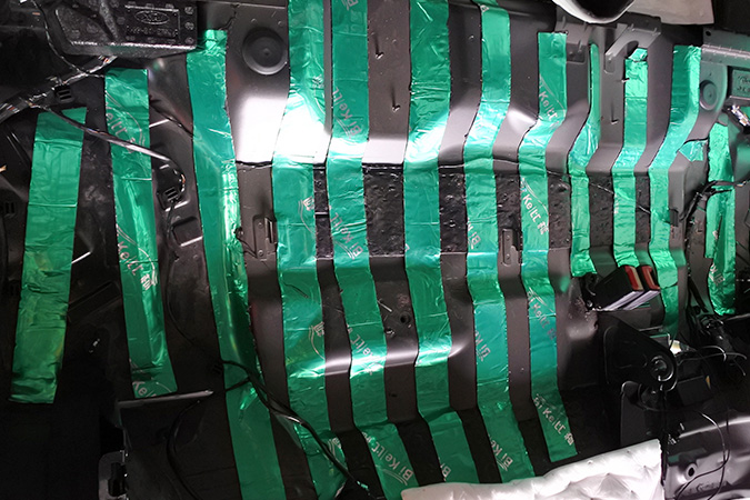 改装之旅 车改坊汽车影音连锁福特蒙迪欧改装