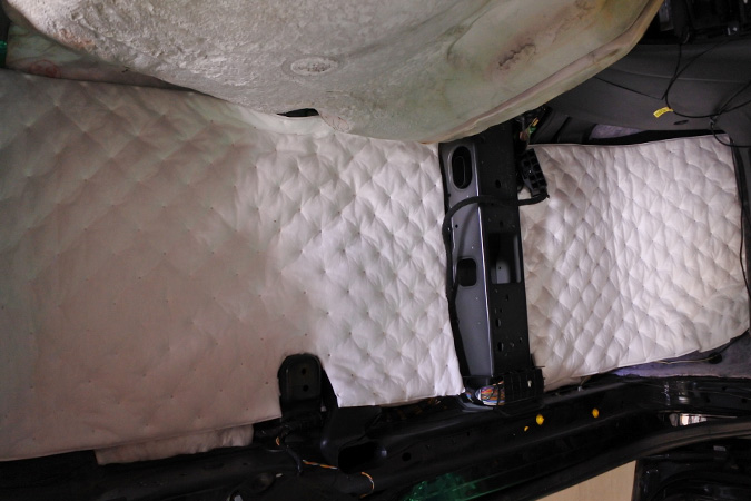 改装之旅 车改坊汽车影音连锁福特蒙迪欧改装