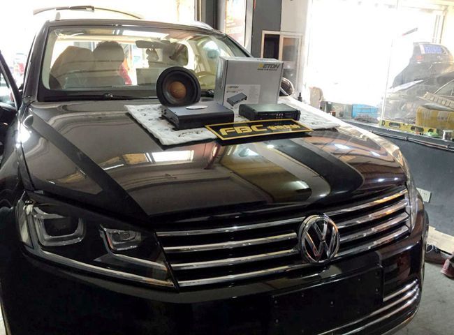 给予安全感 车改坊汽车影音连锁大众途锐二次改