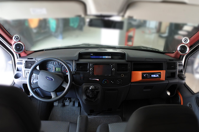 没有音乐怎么行？车改坊汽车影音连锁福特全顺