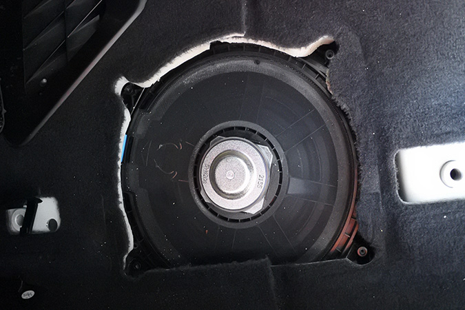 Hi-END音质无与伦比 车改坊汽车影音连锁宝马525