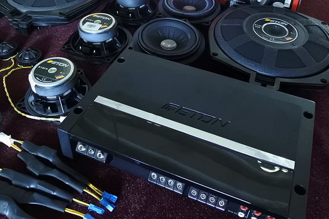 Hi-END音质无与伦比 车改坊汽车影音连锁宝马525