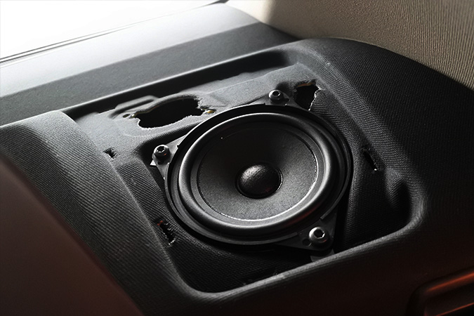 Hi-END音质无与伦比 车改坊汽车影音连锁宝马525