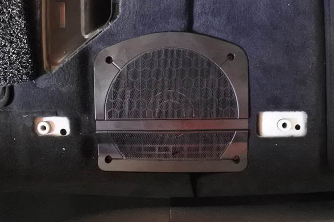 Hi-END音质无与伦比 车改坊汽车影音连锁宝马525