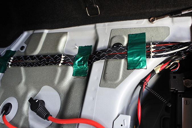 Hi-END音质无与伦比 车改坊汽车影音连锁宝马525