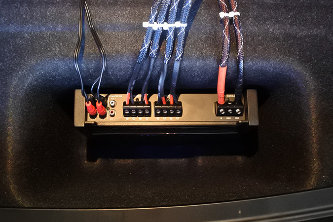 Hi-END音质无与伦比 车改坊汽车影音连锁宝马525