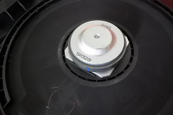 一直火下去 车改坊汽车影音连锁宝马5系无损升级