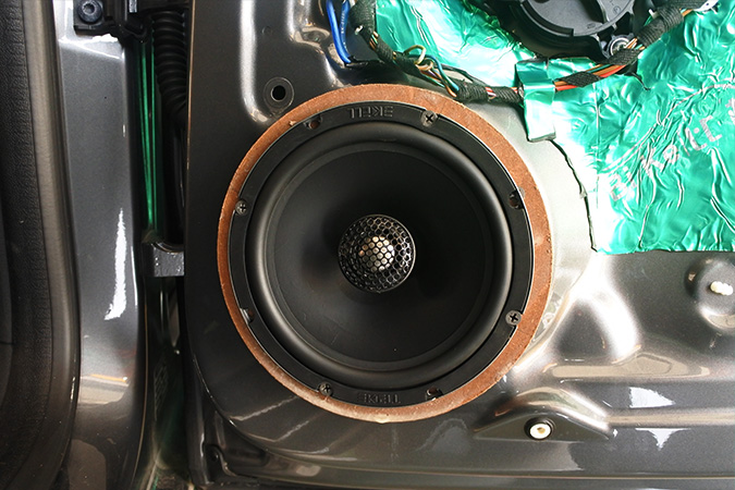 朗朗音乐行天下 车改坊汽车影音连锁大众朗行改