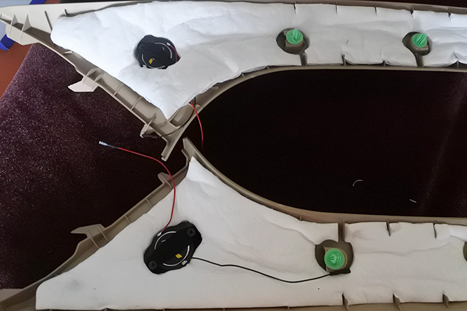 “神车”也要去梗 车改坊汽车影音连锁五菱宏光